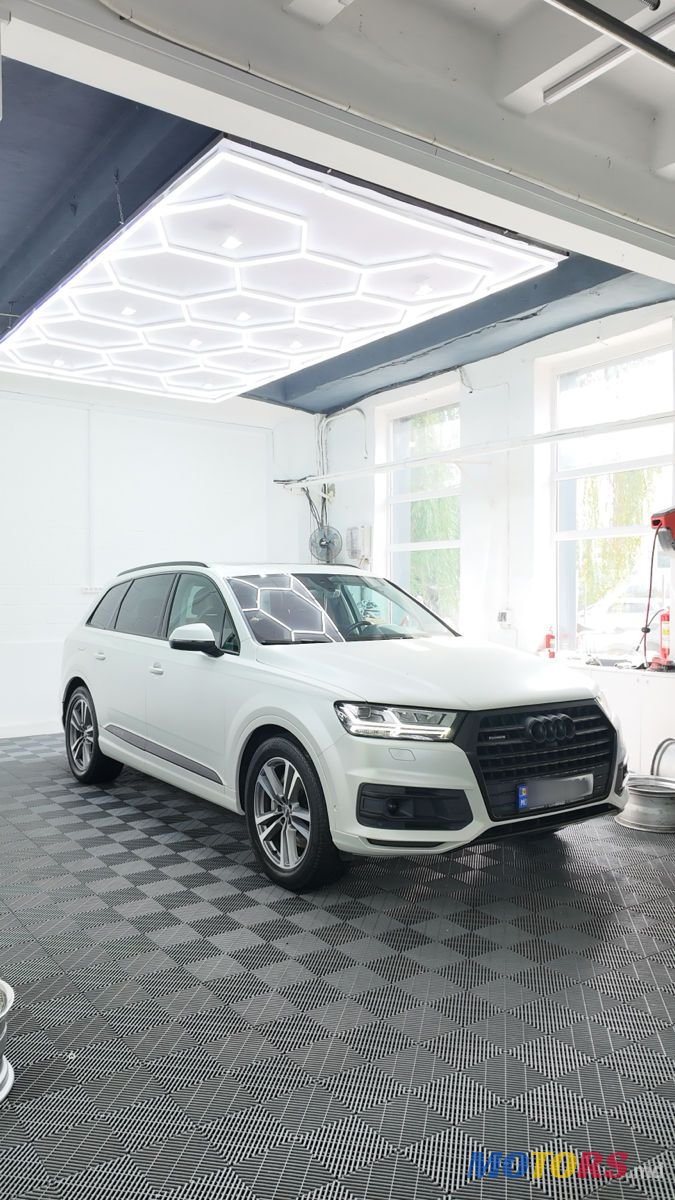 2015' Audi Q7 photo #1