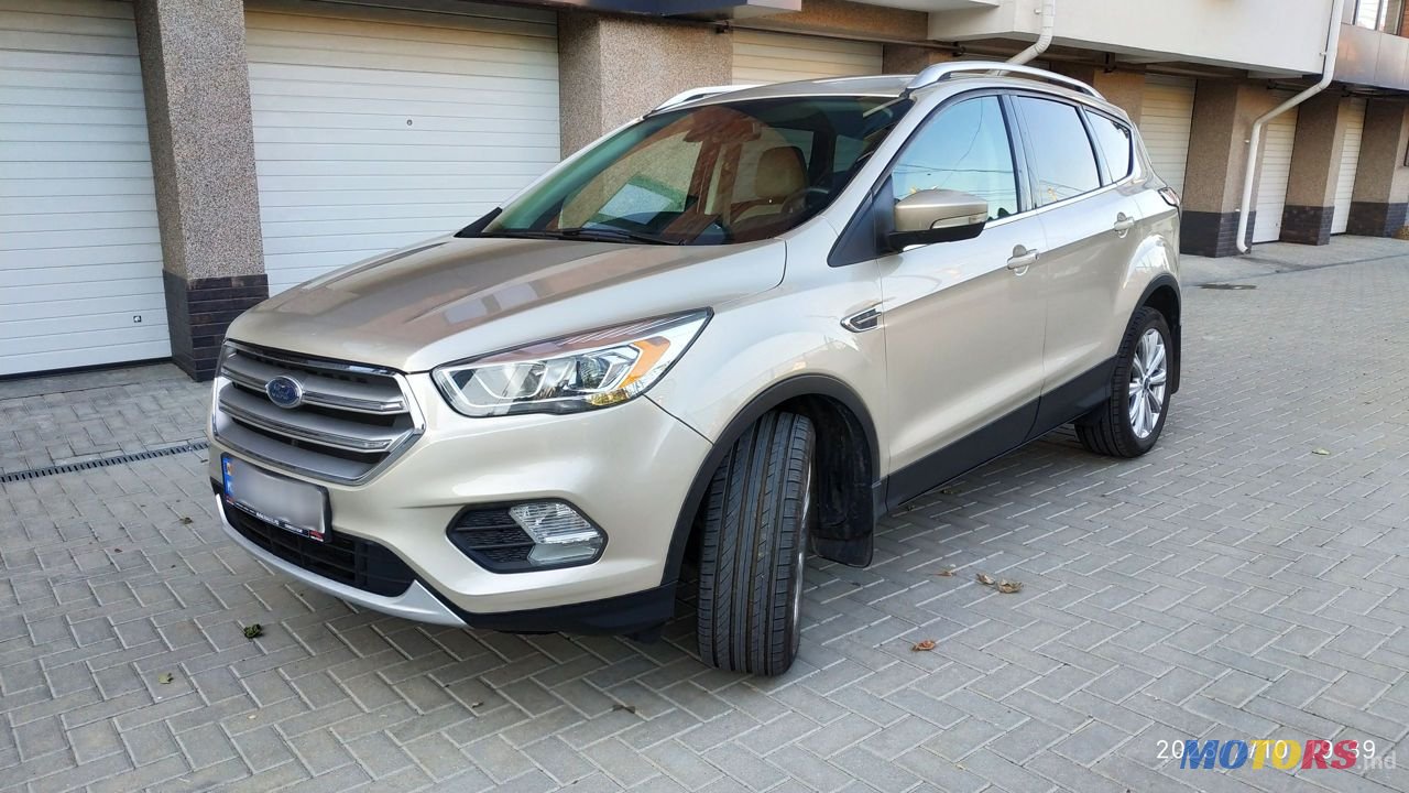 2017' Ford Escape photo #5