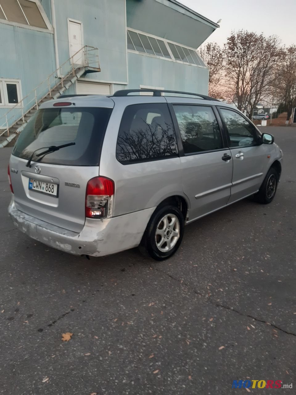 2001' Mazda MPV photo #3