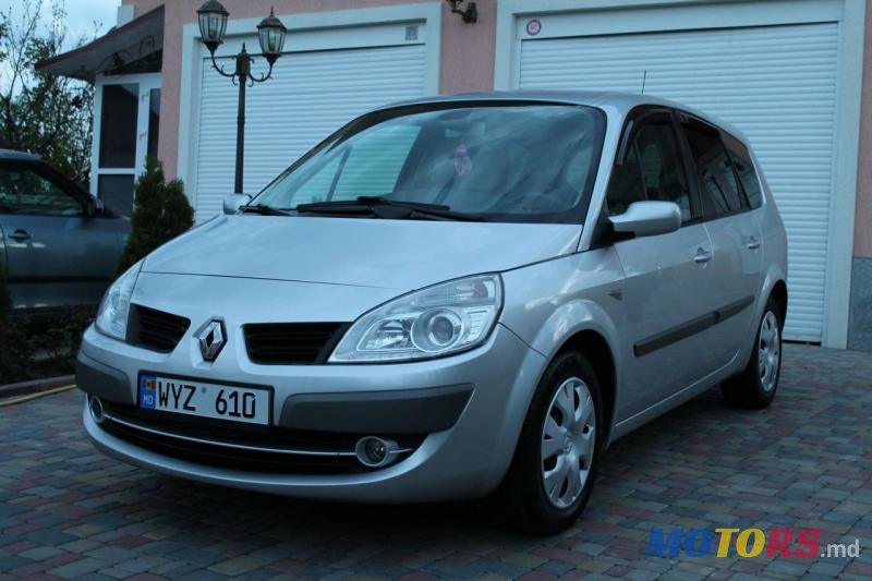 2007' Renault Scenic photo #1