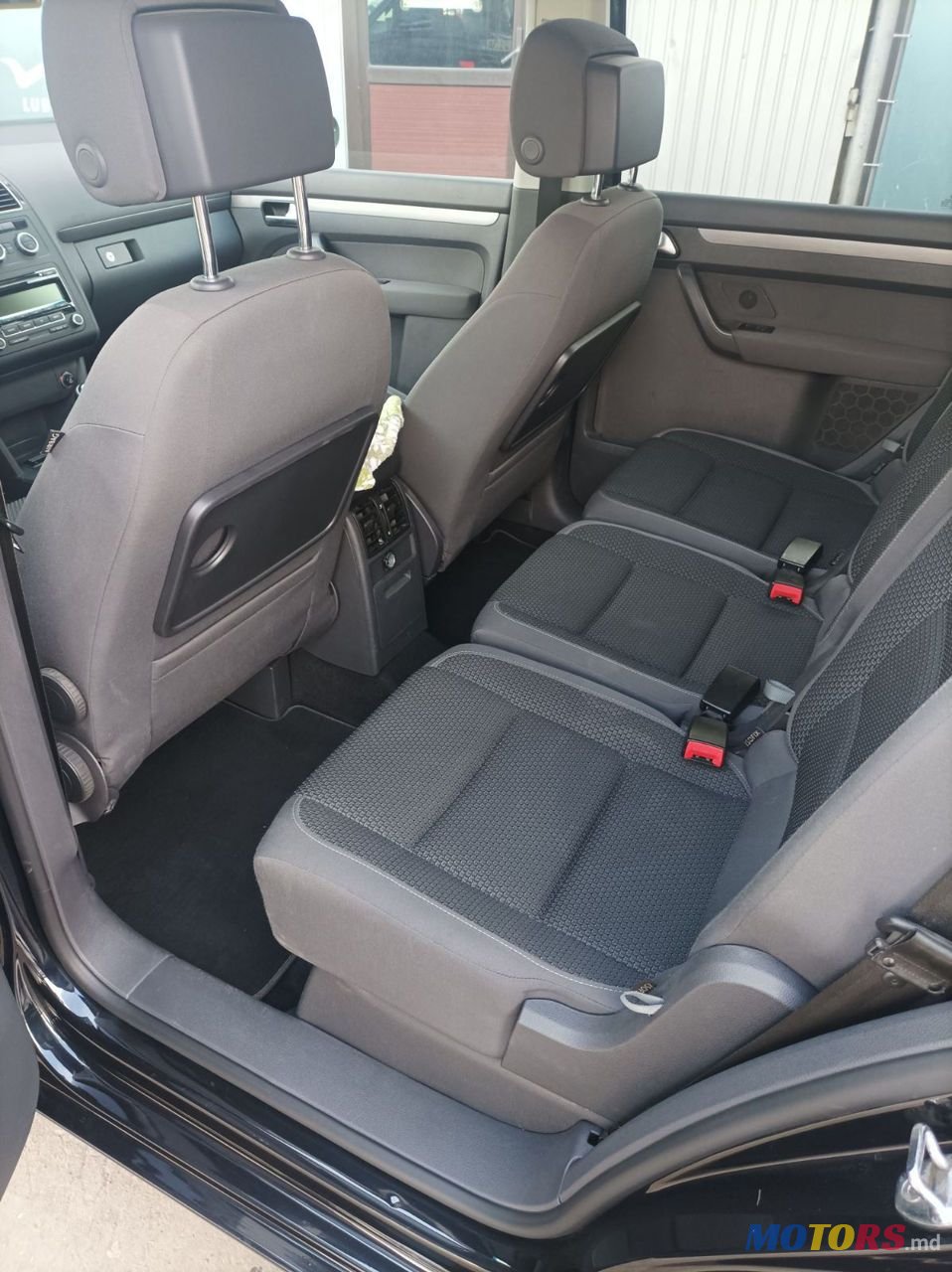 2013' Volkswagen Touran photo #5