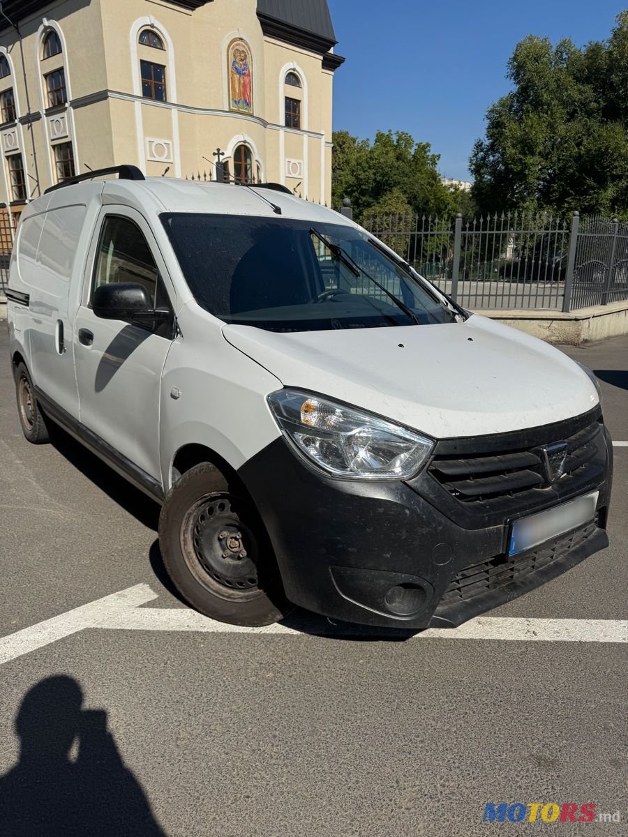 2013' Dacia Dokker photo #2