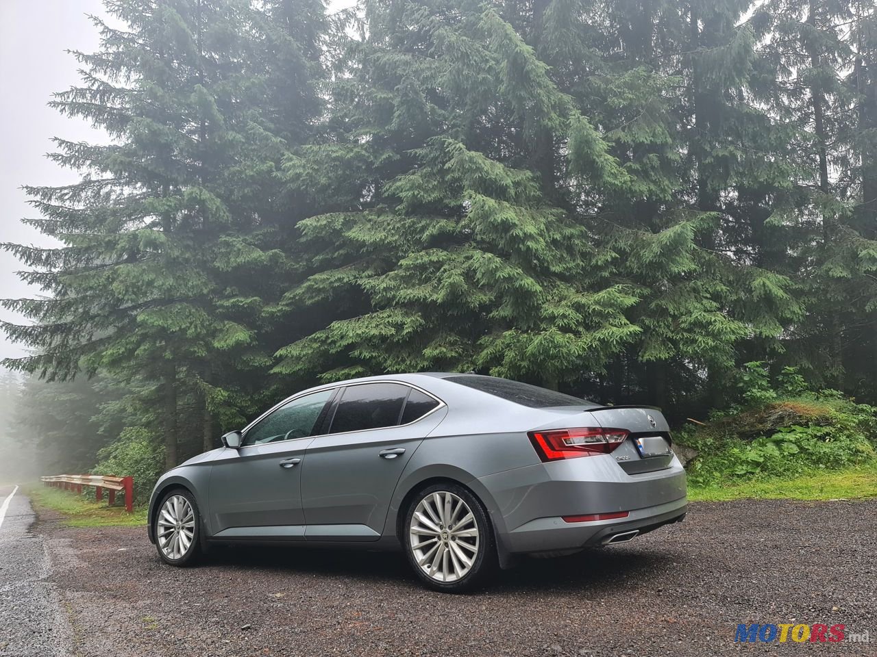 2016' Skoda Superb photo #2