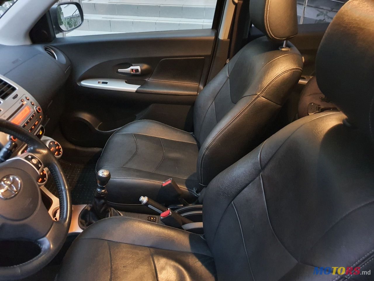 2010' Toyota Urban Cruiser photo #1