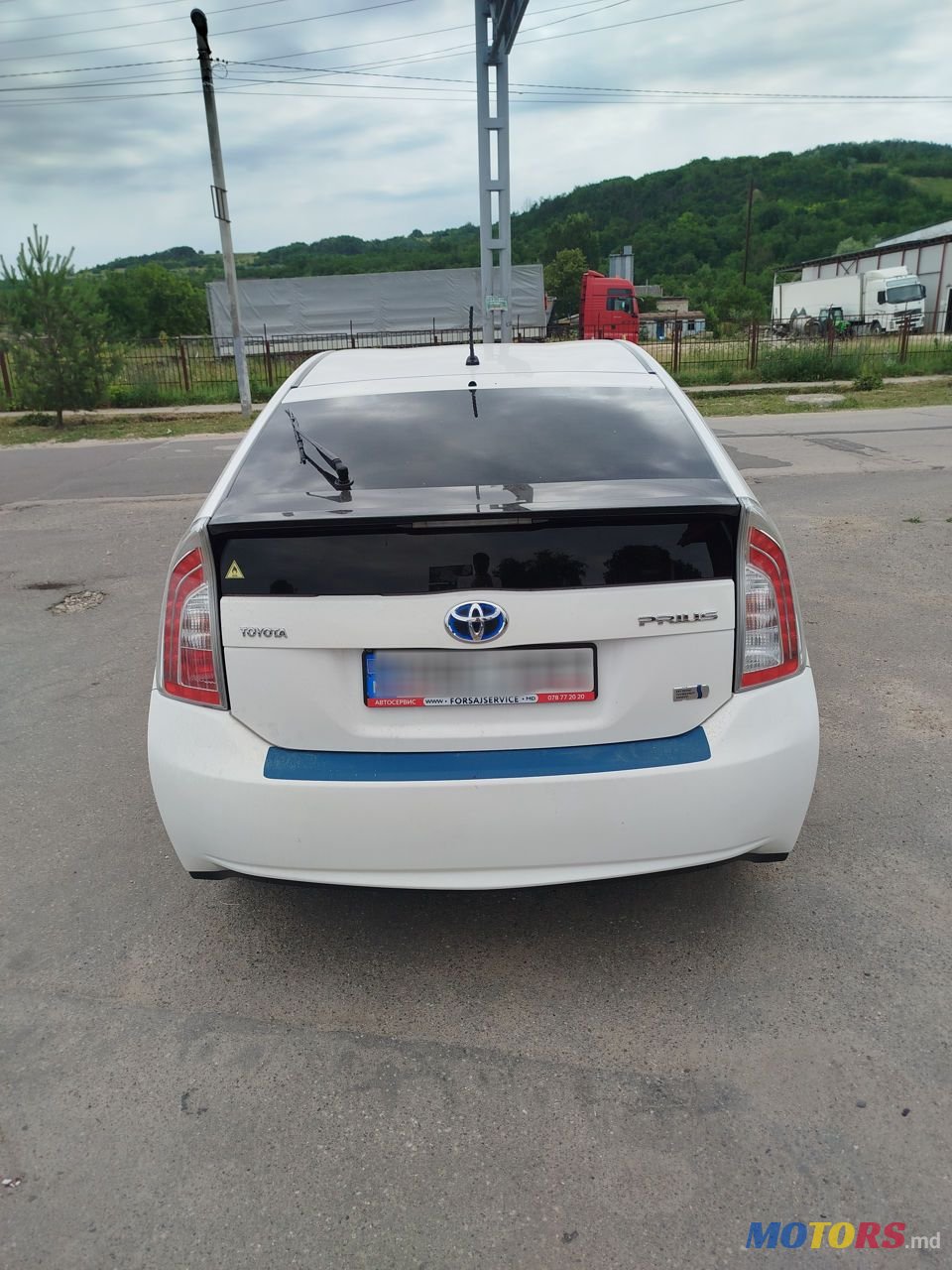 2013' Toyota Prius photo #4