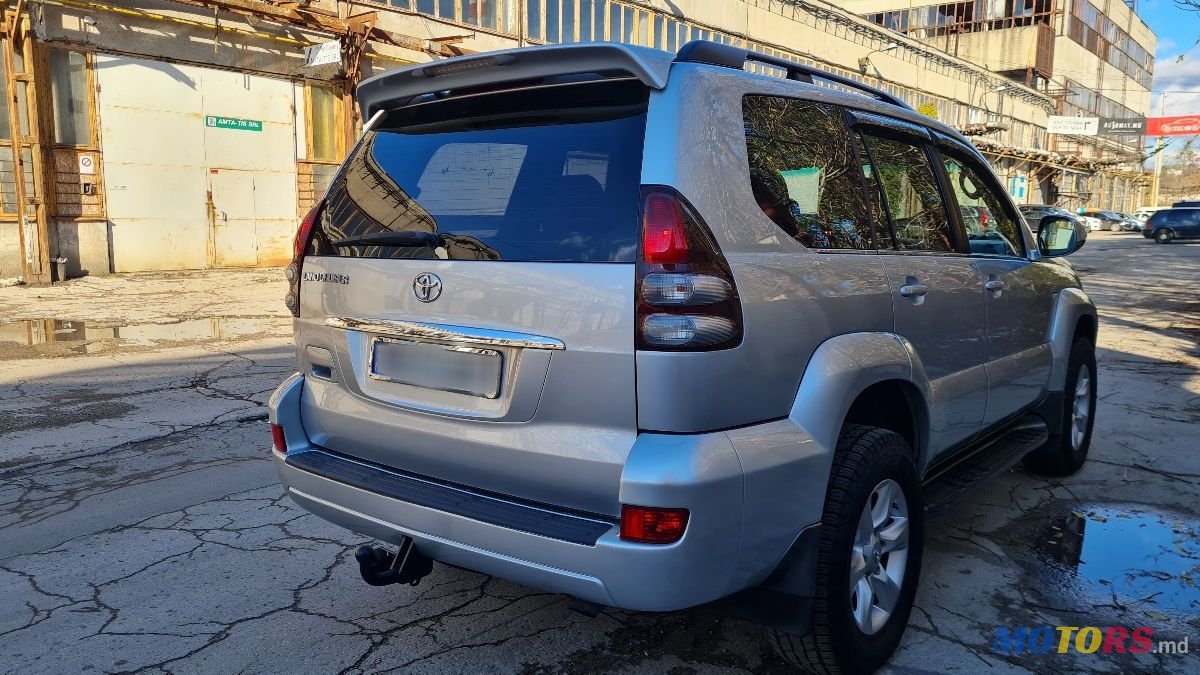 2007' Toyota Land Cruiser Prado photo #1