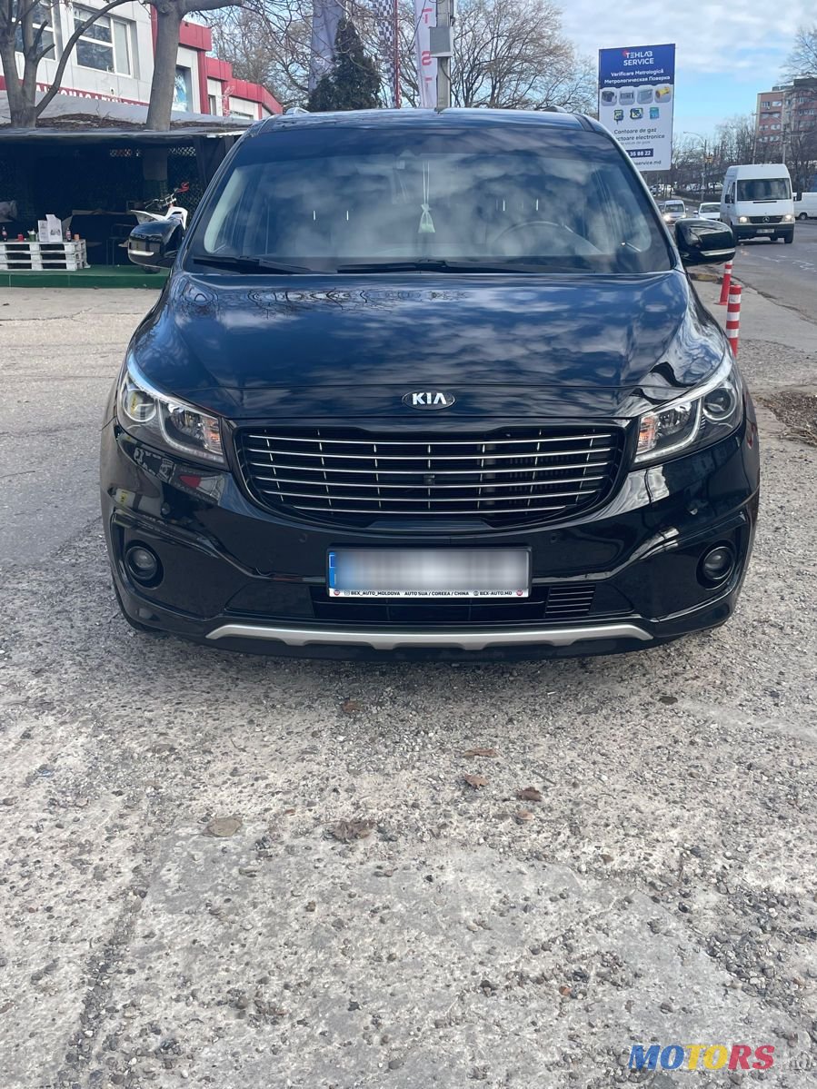 2017' Kia Carnival photo #2