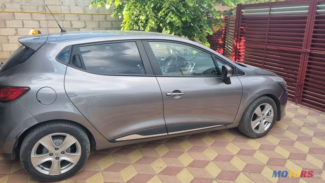 2016' Renault Clio photo #1
