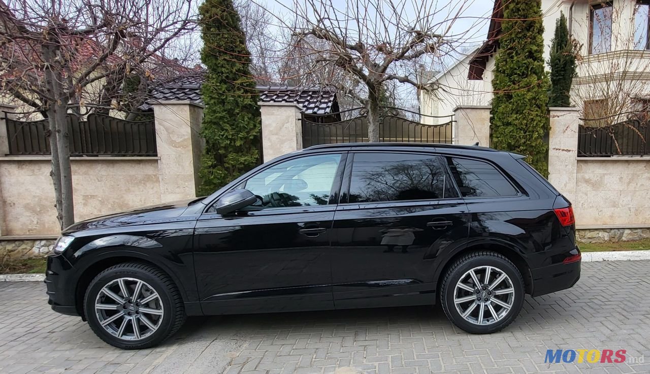 2019' Audi Q7 photo #2