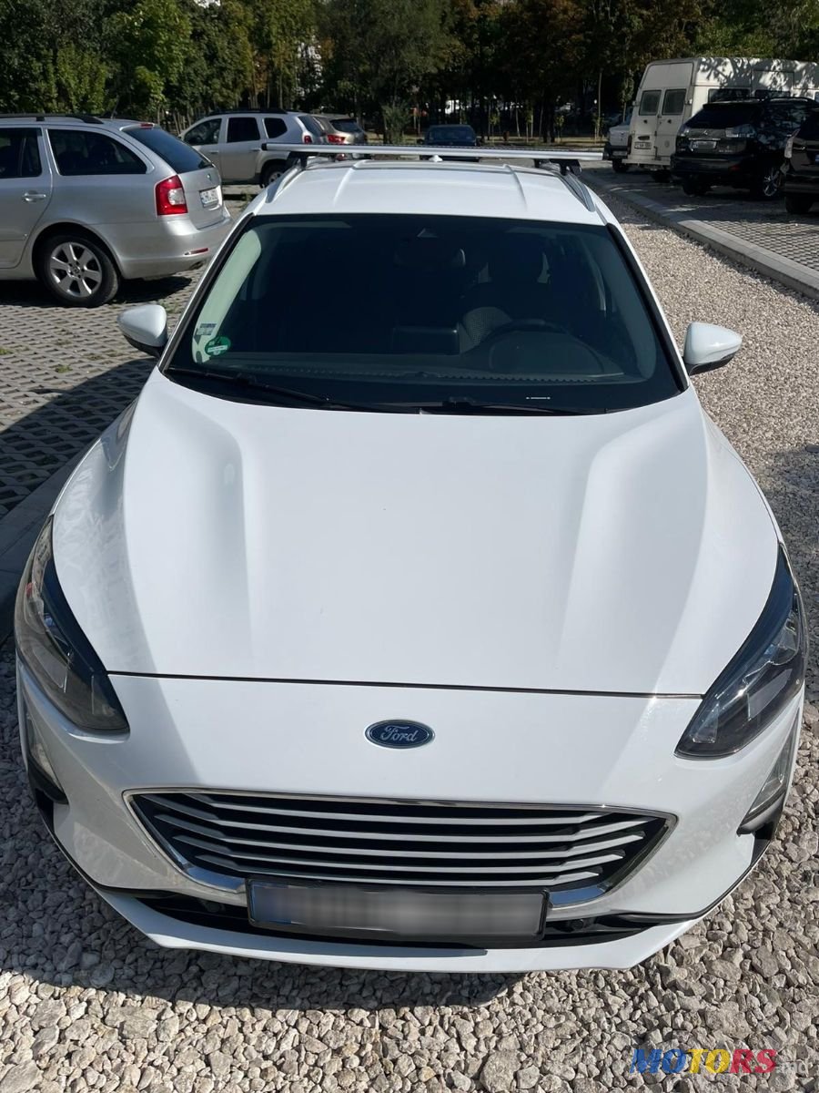 2020' Ford Focus photo #3