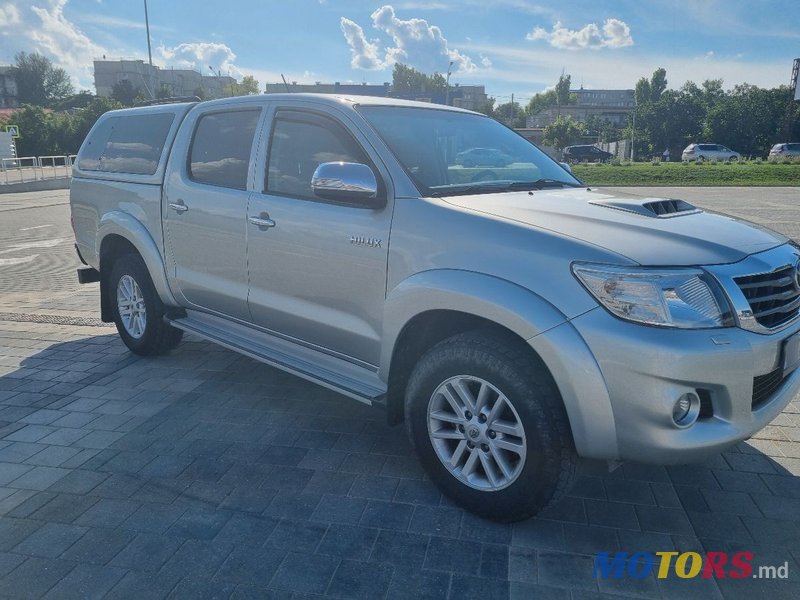 2011' Toyota Hilux photo #4