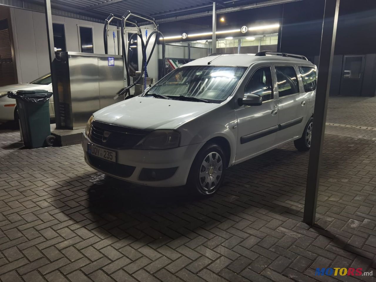 2009' Dacia Logan Mcv photo #1