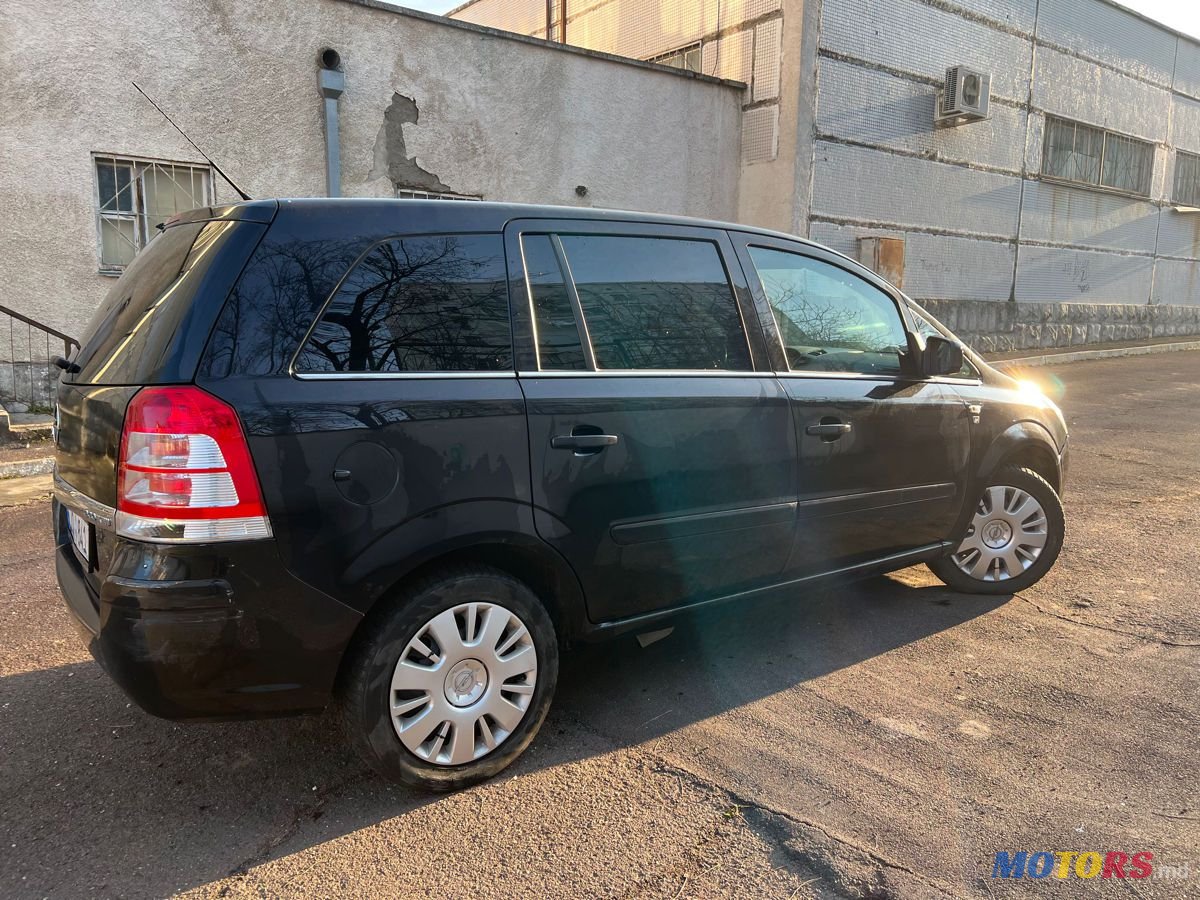2010' Opel Zafira photo #5