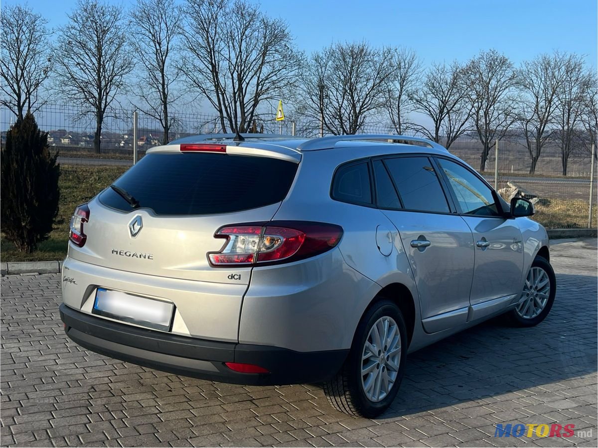 2014' Renault Megane photo #5