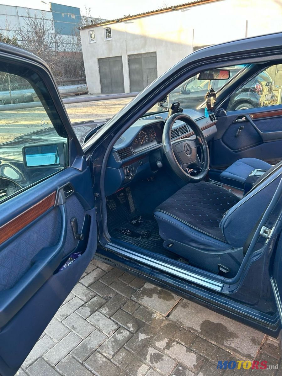 1995' Mercedes-Benz W124 photo #3