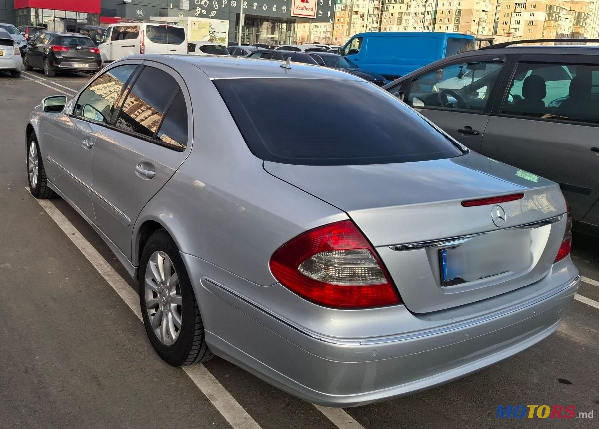 2008' Mercedes-Benz E-Class photo #5