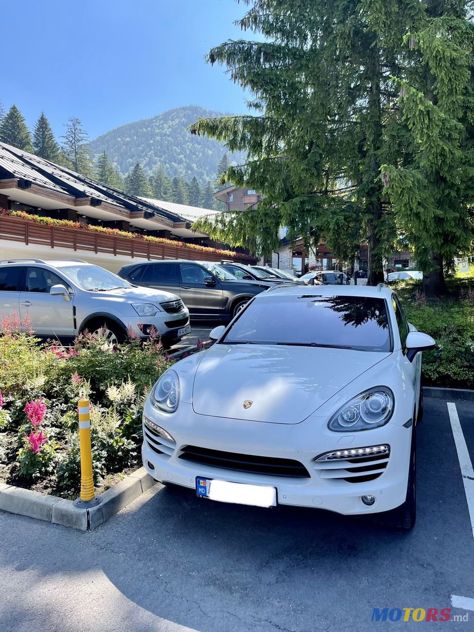 2011' Porsche Cayenne photo #4