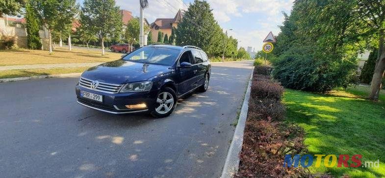 2012' Volkswagen Passat photo #1