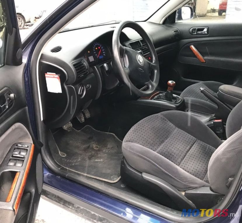 1999' Volkswagen Passat photo #3