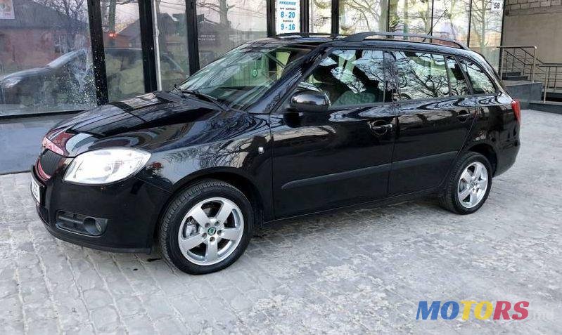 2009' Skoda Fabia photo #1