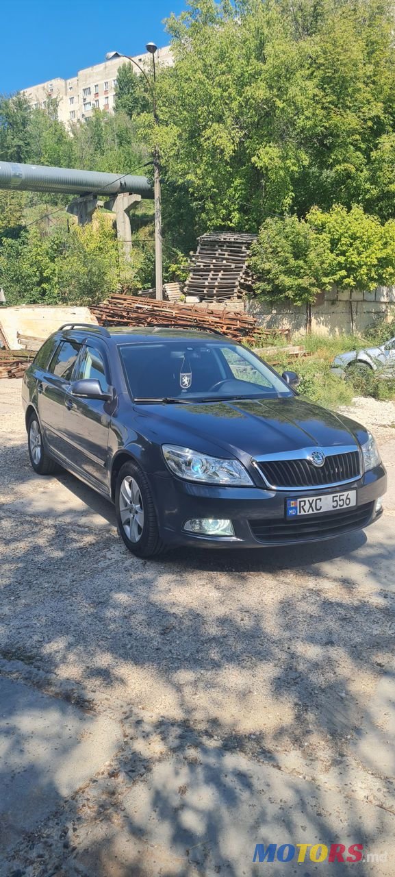 2009' Skoda Octavia photo #2