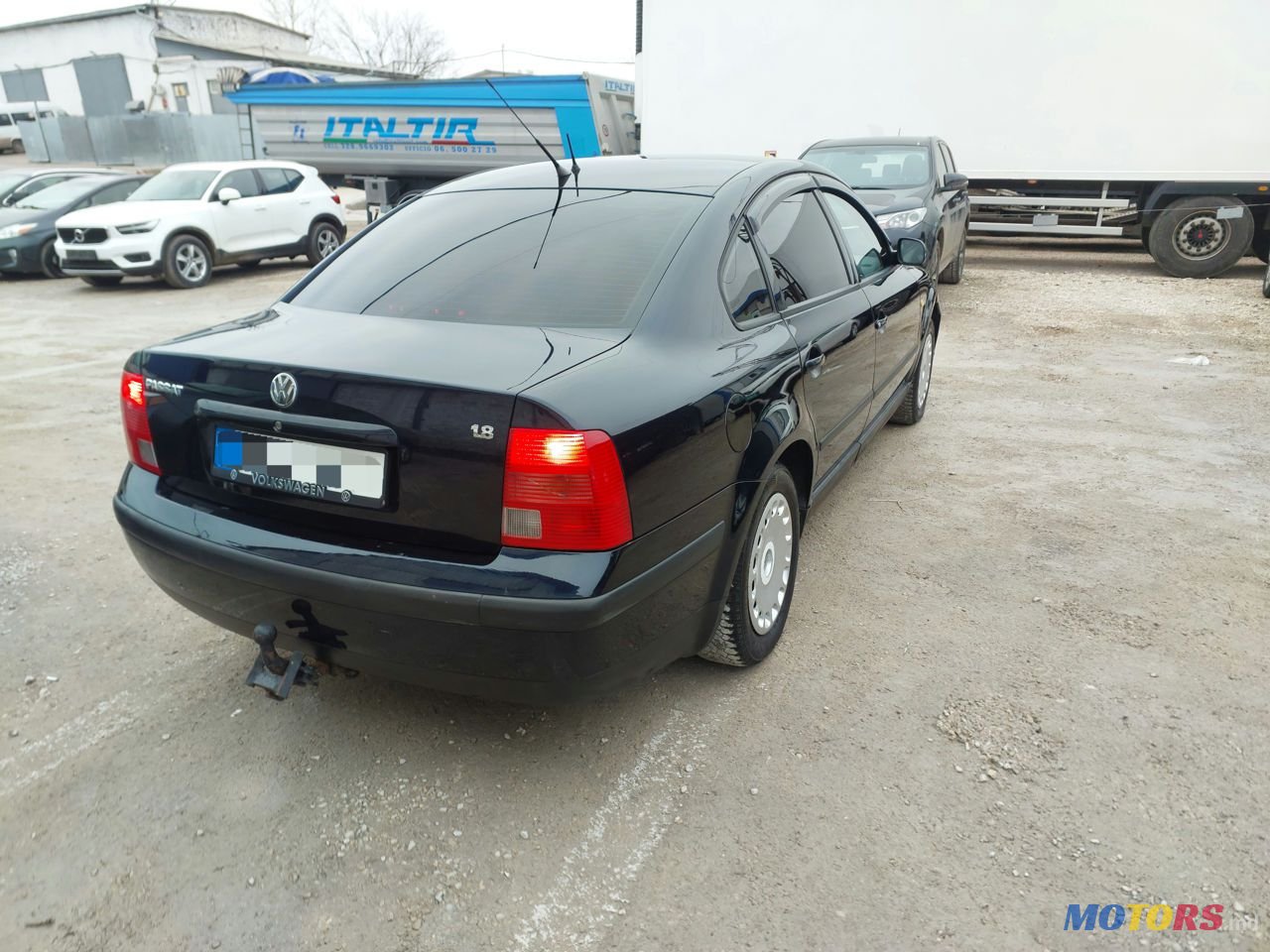 2000' Volkswagen Passat photo #1