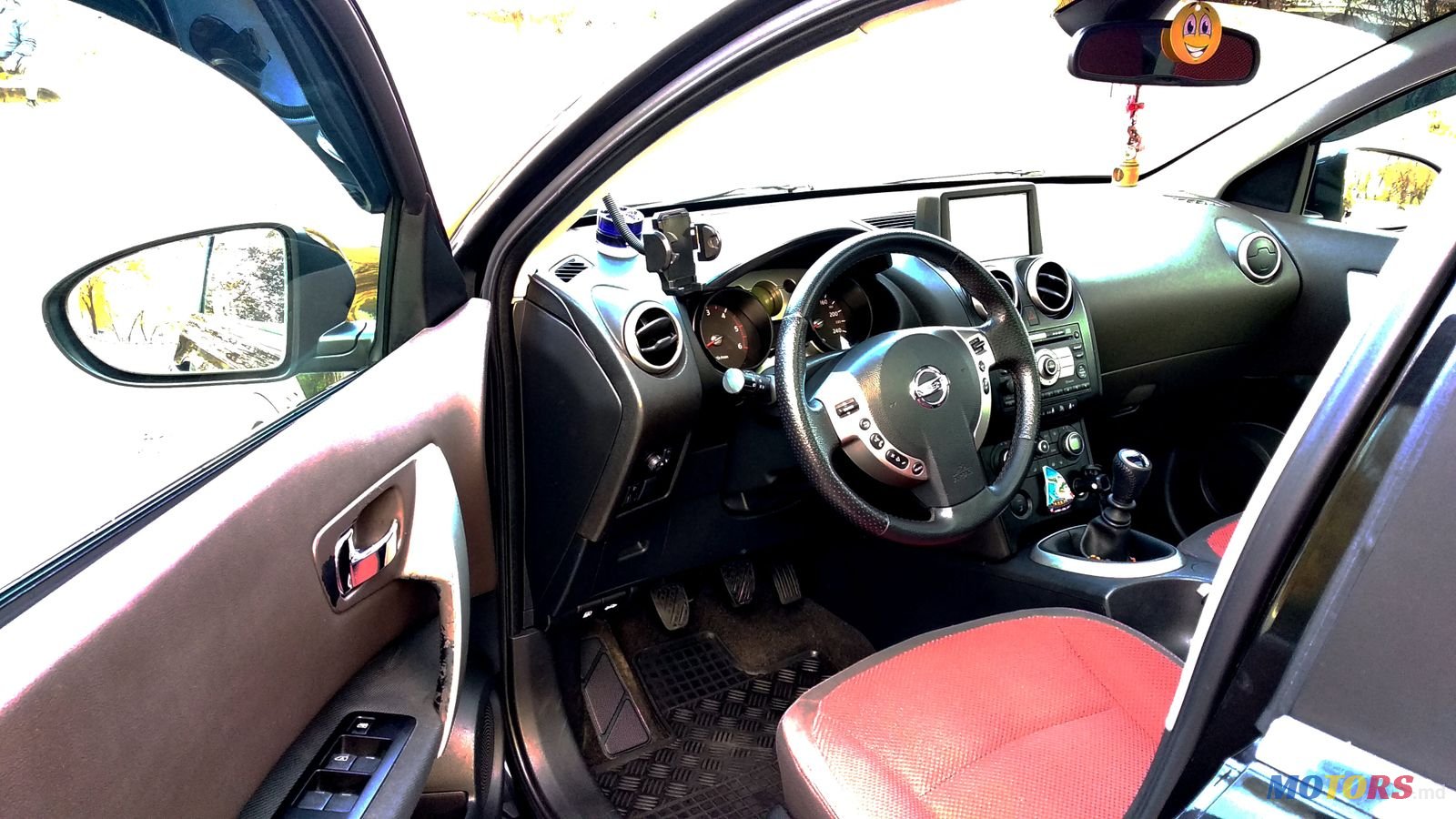 2007' Nissan Qashqai кросовер photo #2