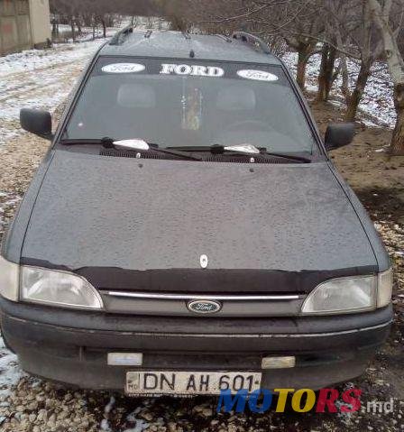 1992' Ford Escort photo #1