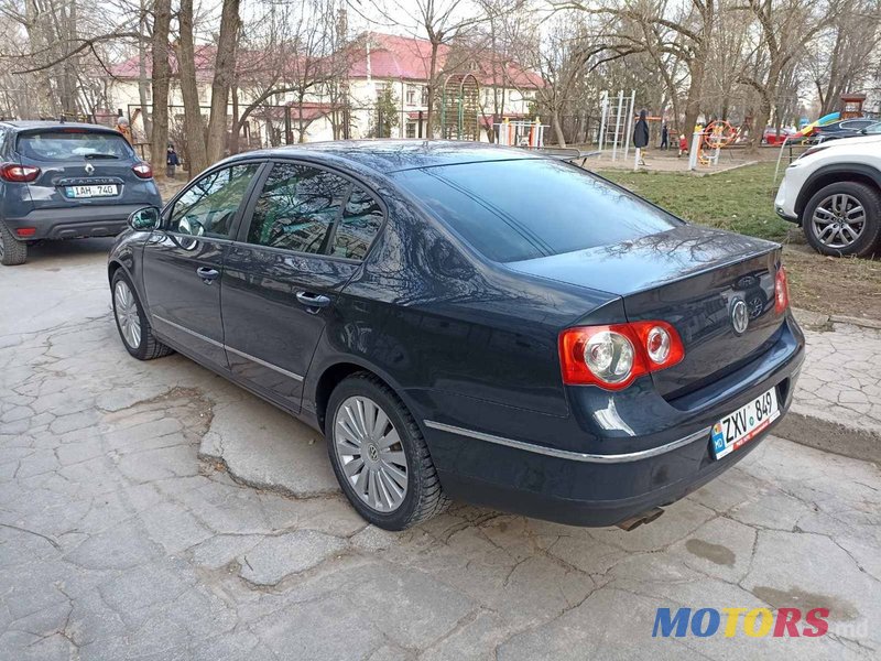 2008' Volkswagen Passat photo #3