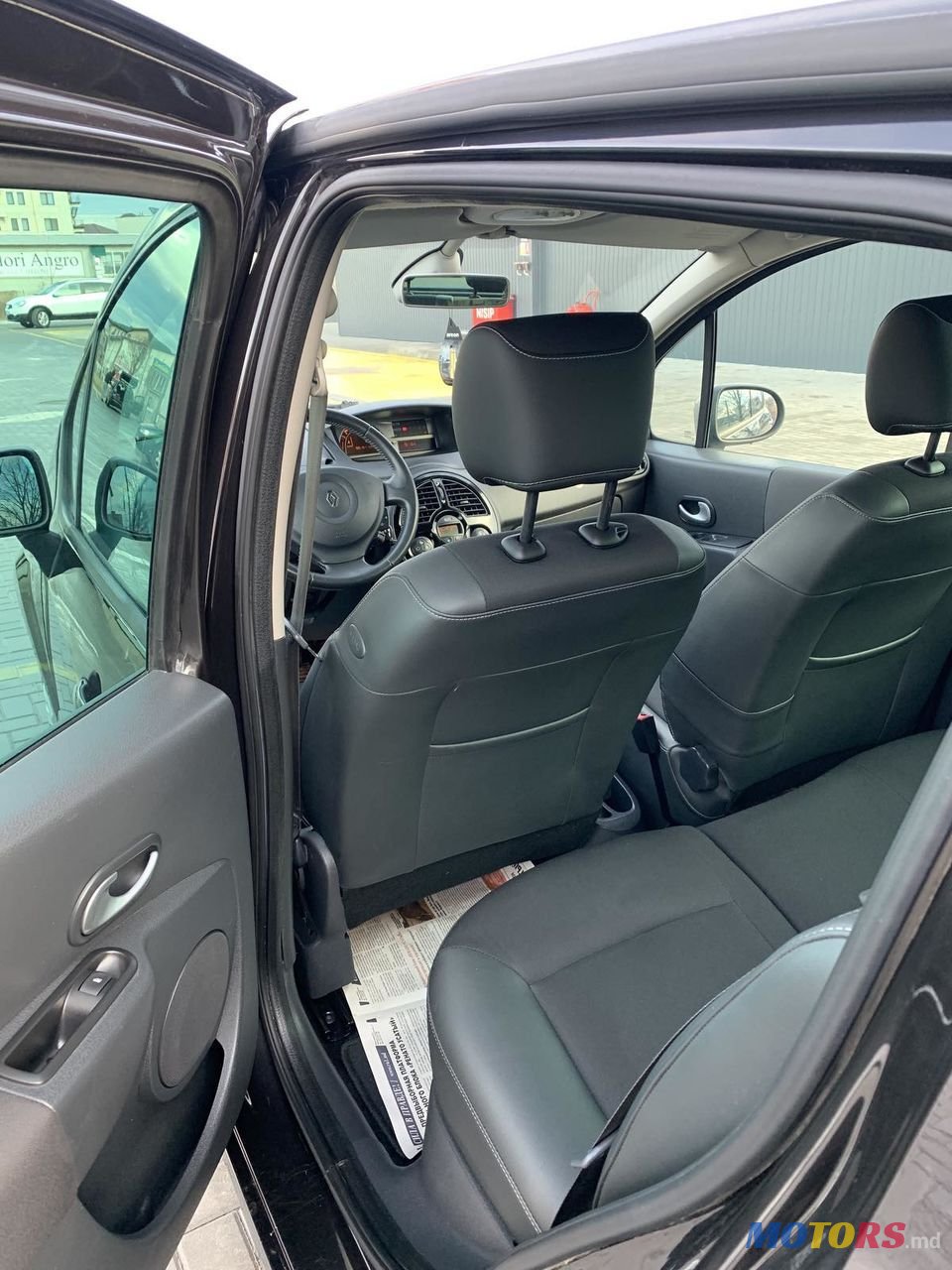 2011' Renault Modus photo #4