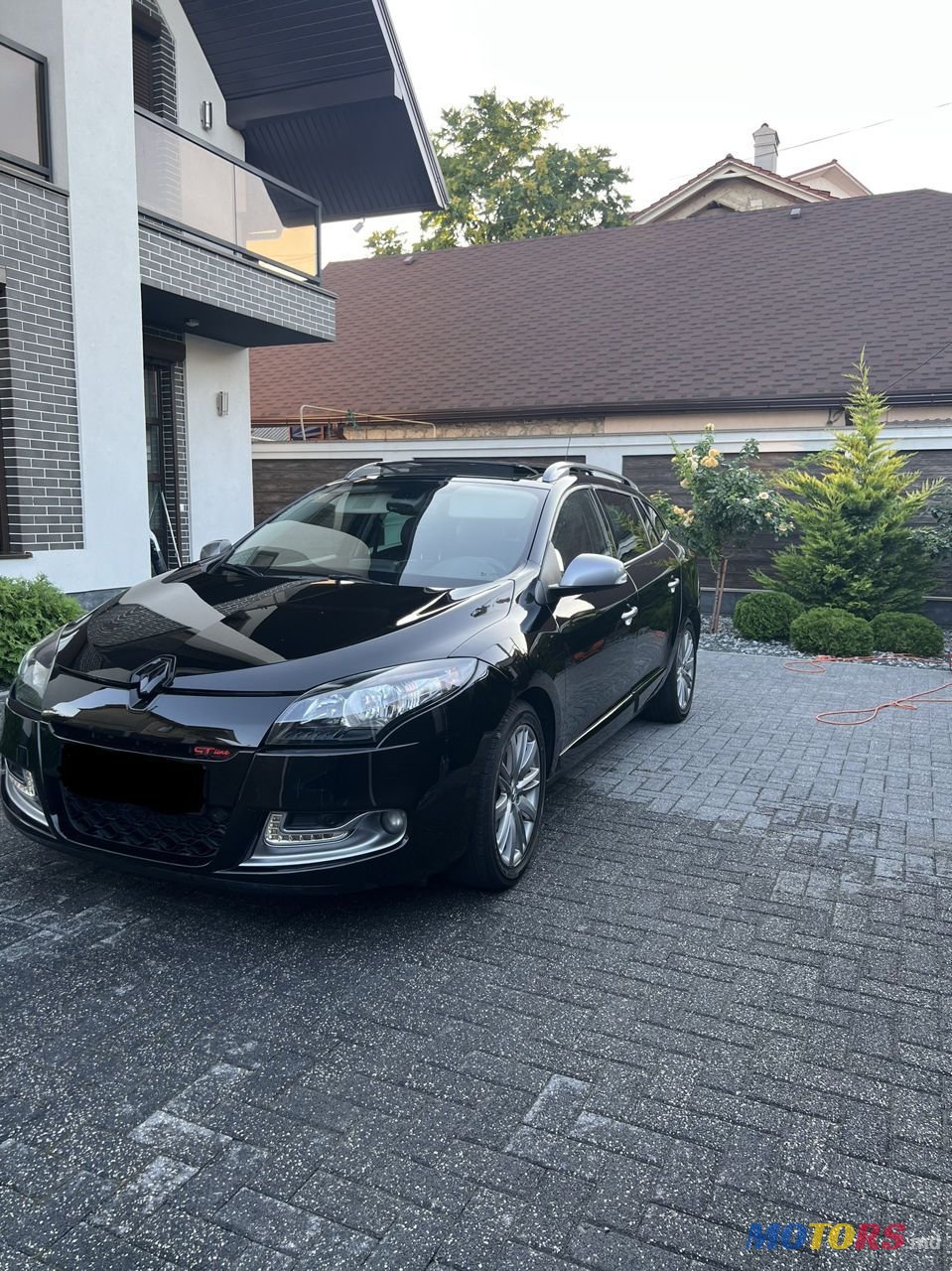 2012' Renault Megane photo #1