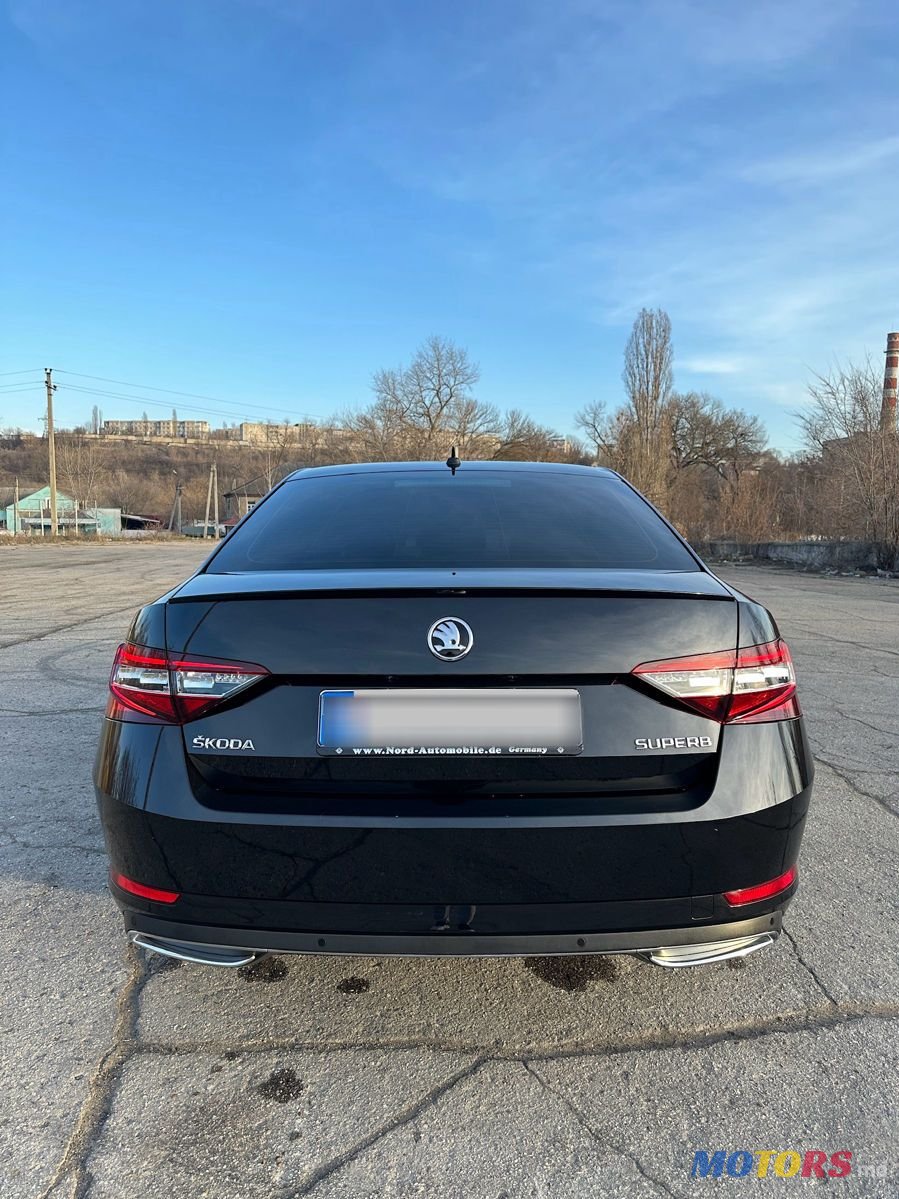 2019' Skoda Superb photo #5