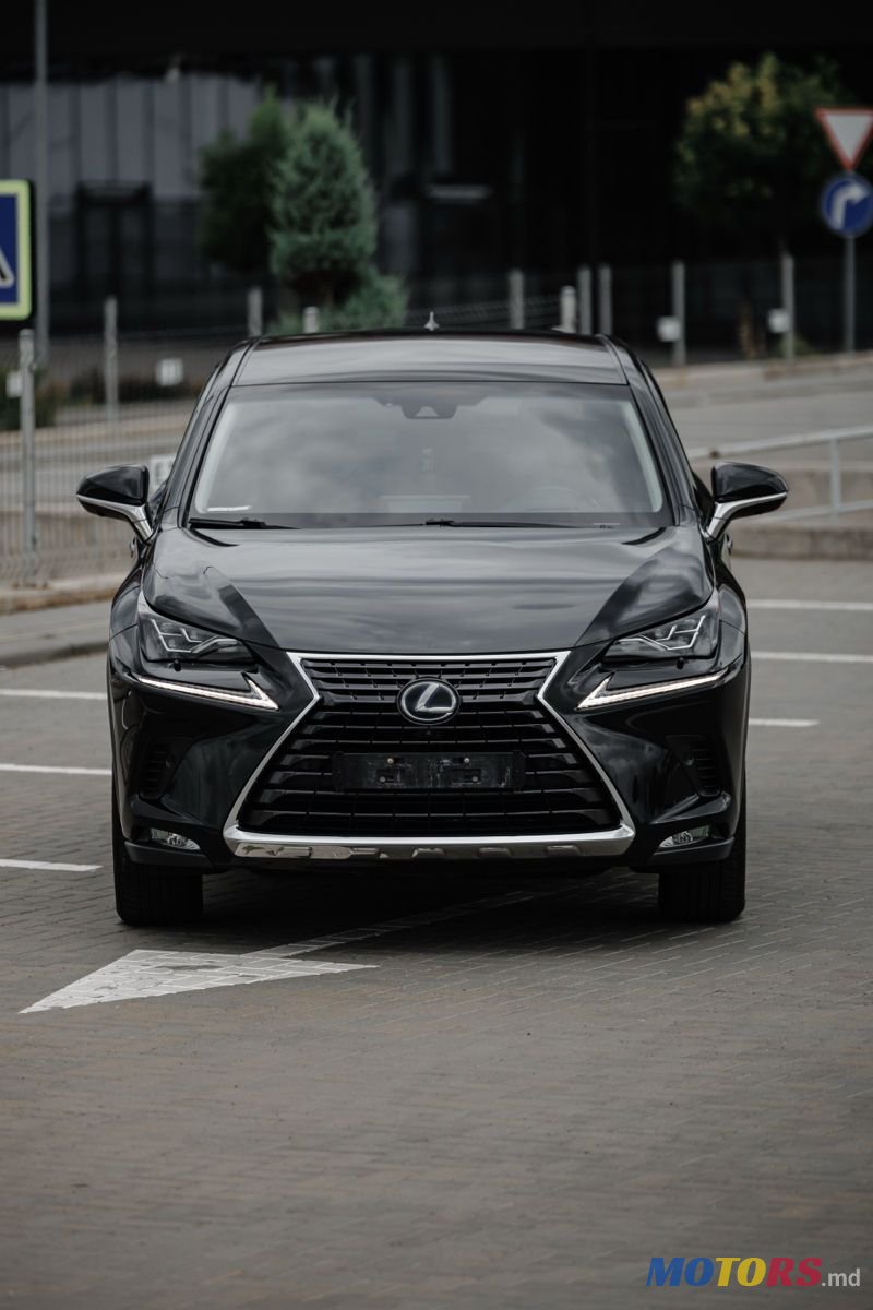 2017' Lexus Nx Series photo #2