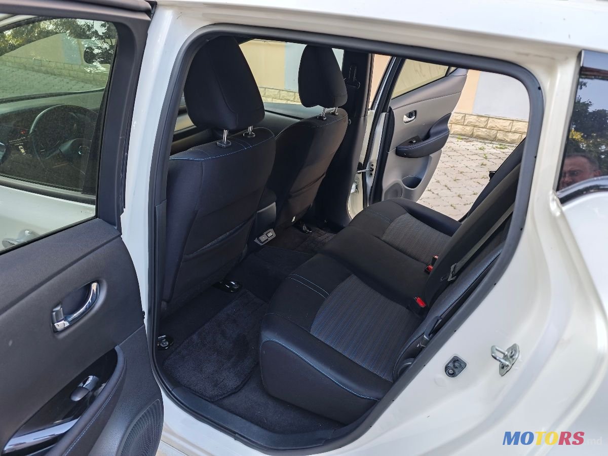 2020' Nissan Leaf photo #6