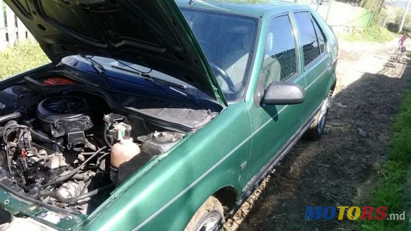 1991' Renault 19 photo #2