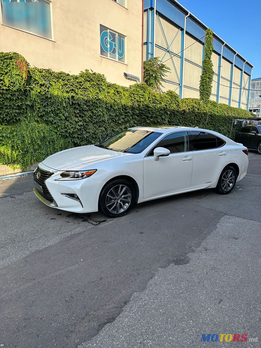 2017' Lexus Es Series photo #2