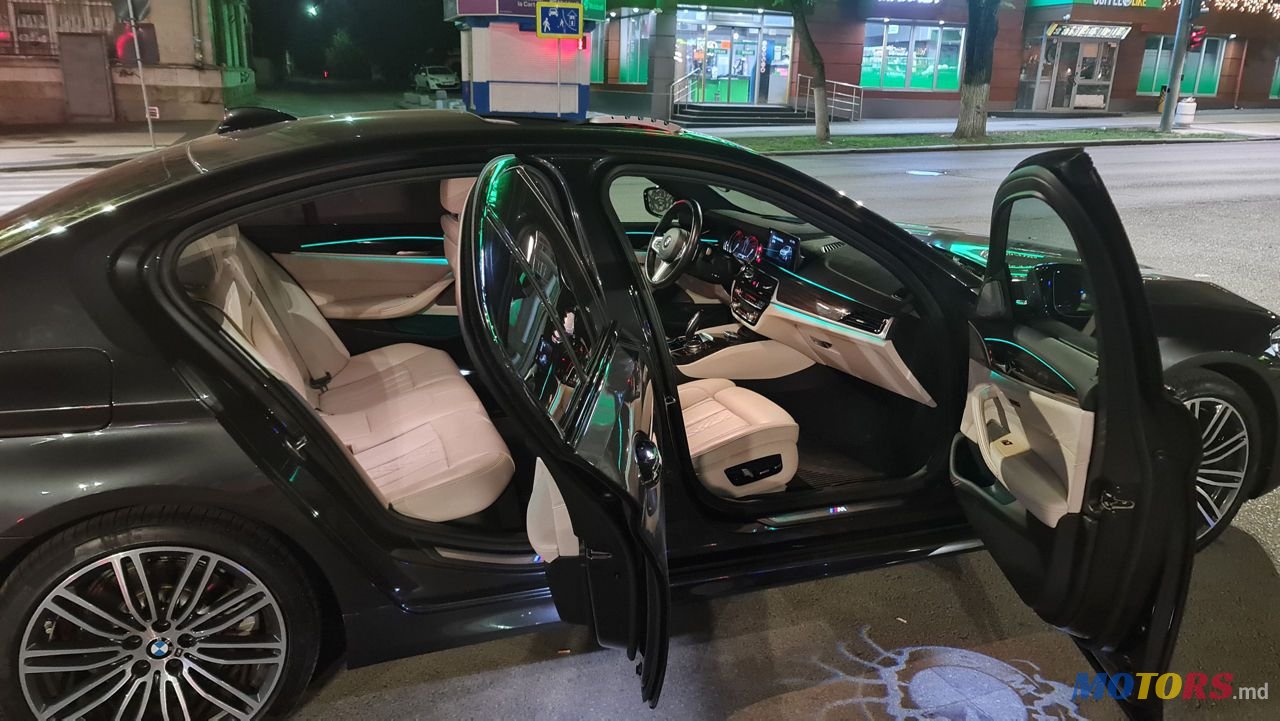 2017' BMW 5 Series photo #5