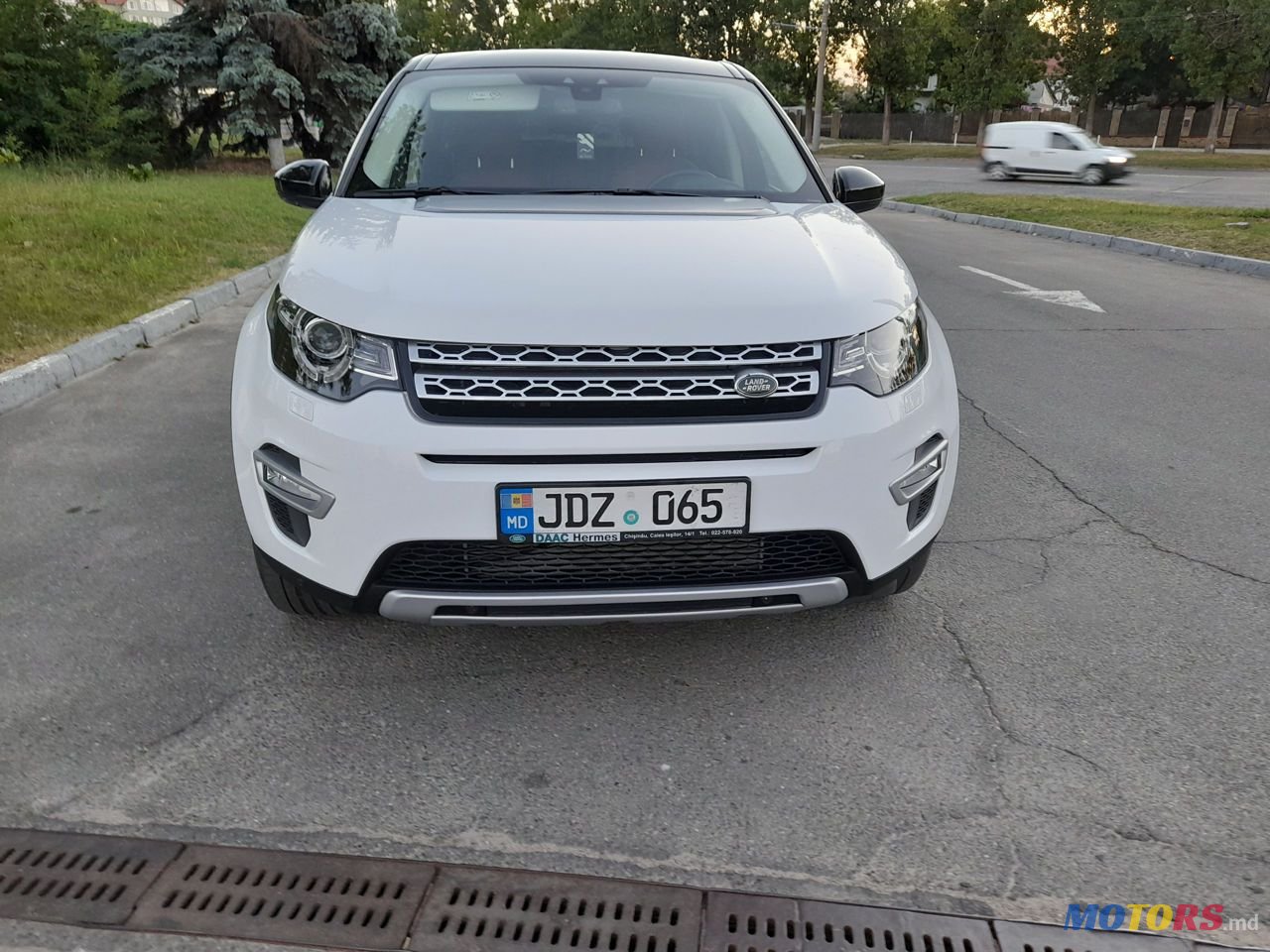 2017' Land Rover Discovery Sport photo #5