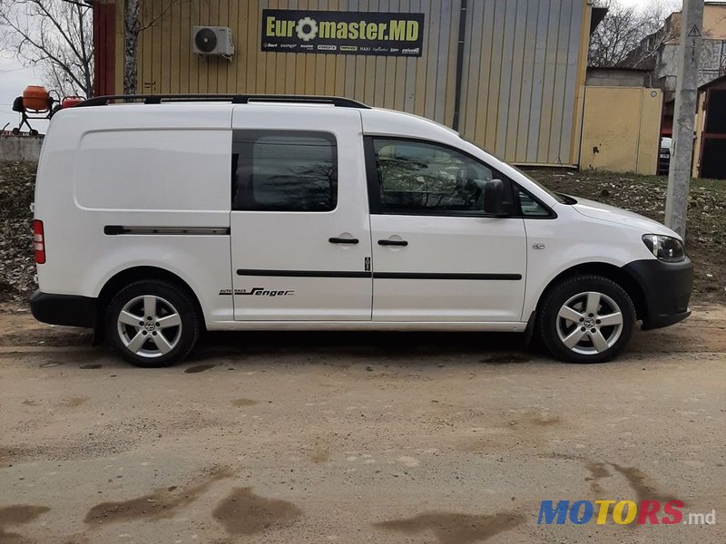 2015' Volkswagen Caddy photo #1