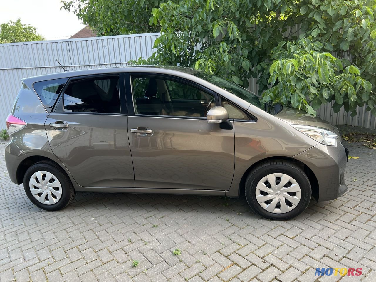 2015' Toyota Verso-S photo #5