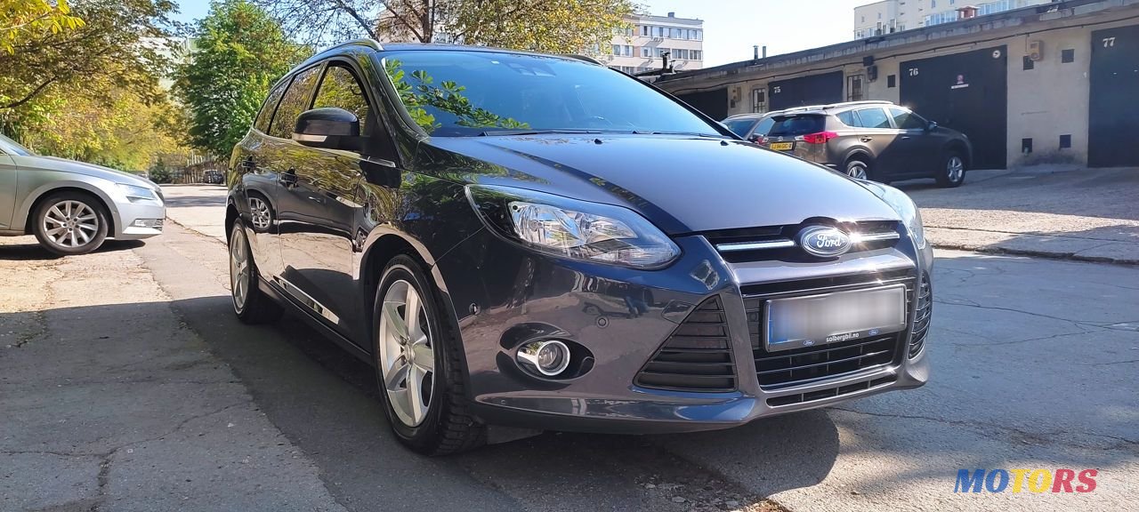 2012' Ford Focus photo #3