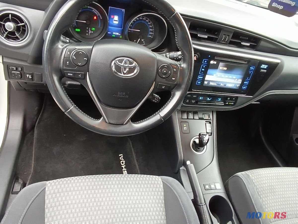 2018' Toyota Auris photo #2