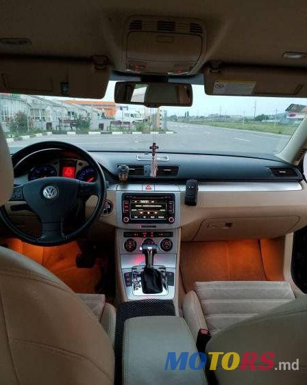 2008' Volkswagen Passat photo #2