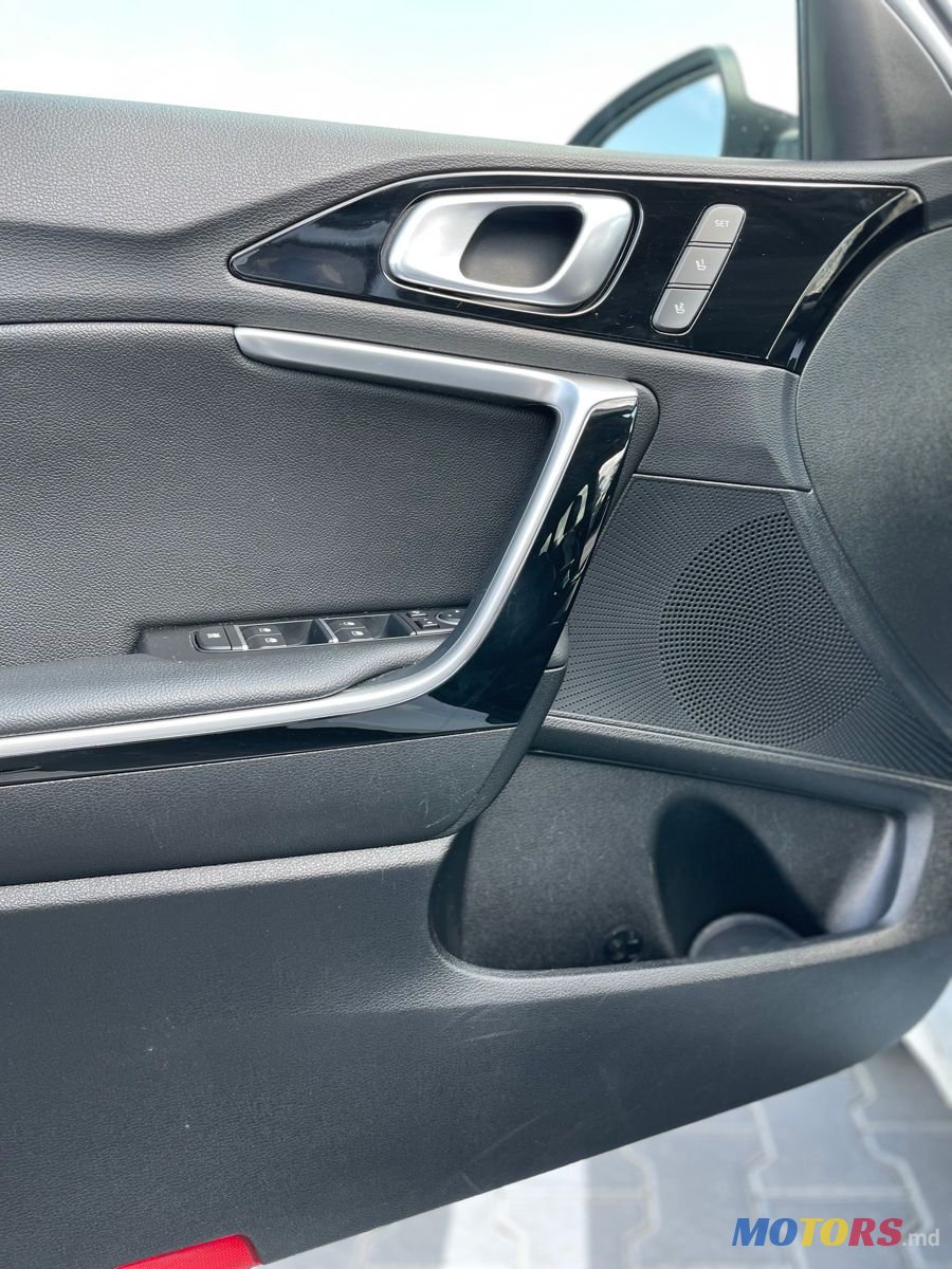 2021' Kia Ceed photo #6