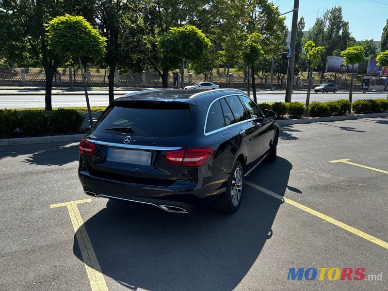 2016' Mercedes-Benz C-Class photo #6