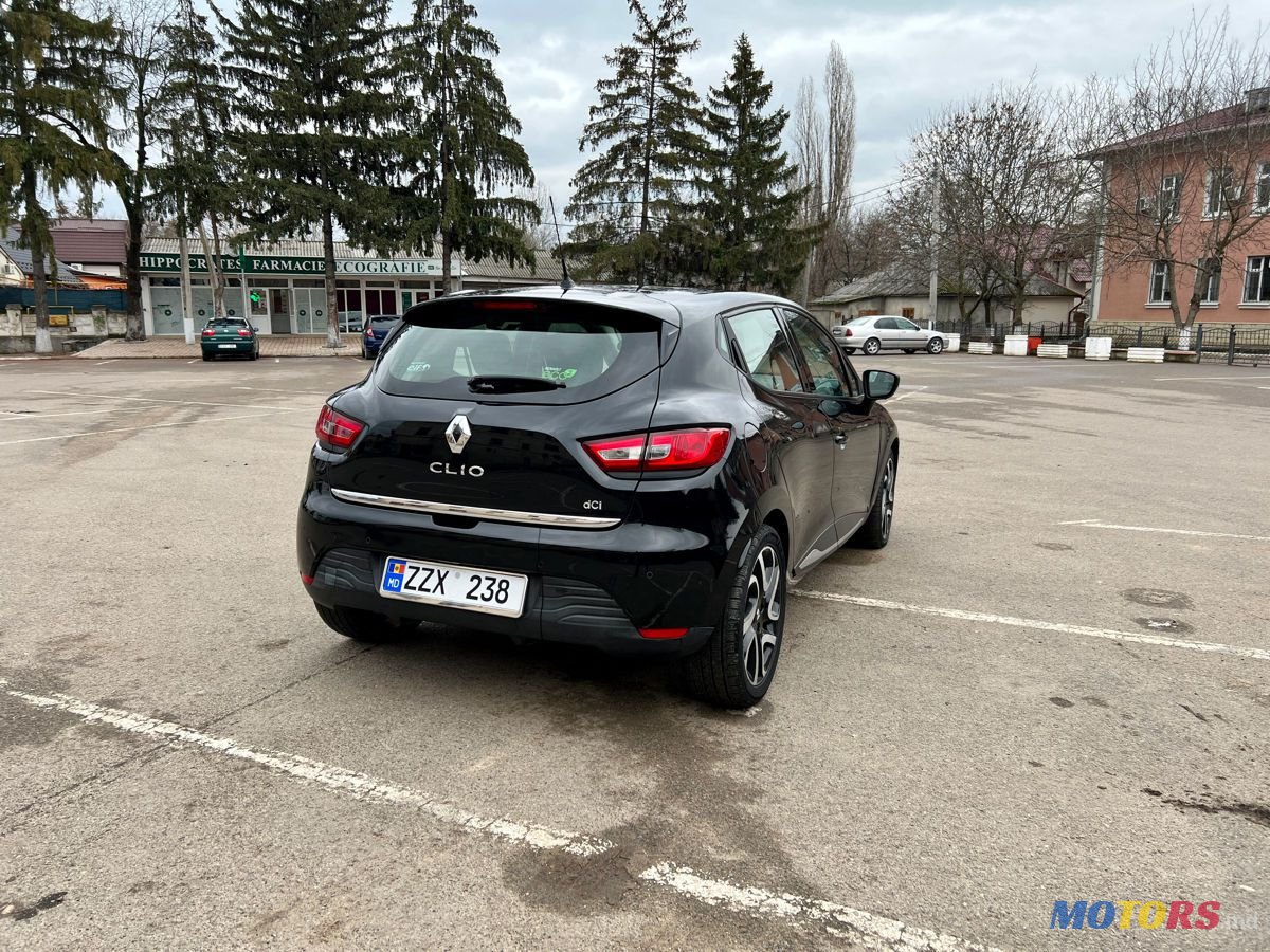 2015' Renault Clio photo #3