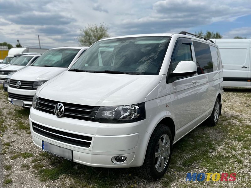 2014' Volkswagen Transporter photo #1