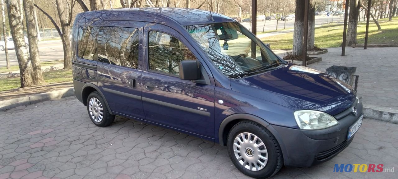 2005' Opel Combo photo #1
