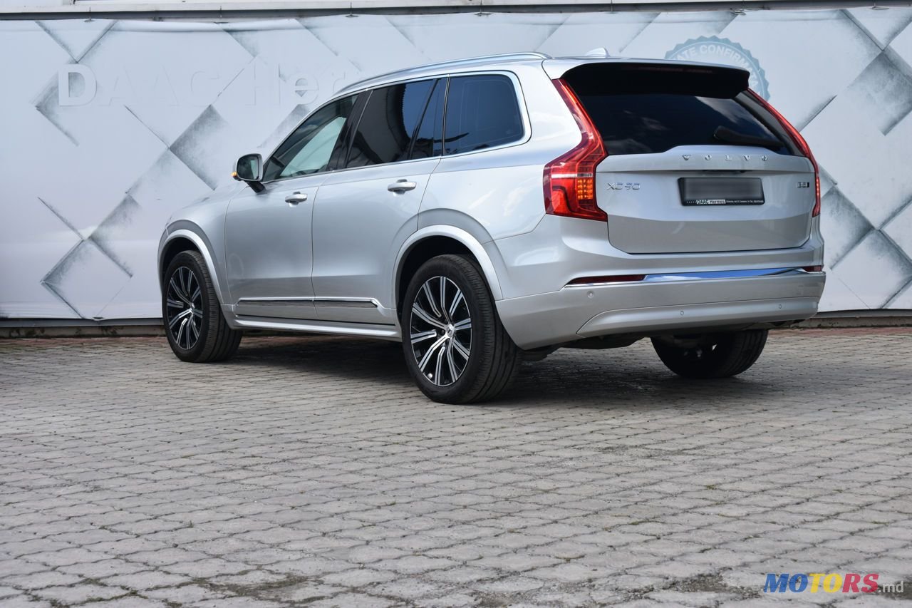 2022' Volvo XC90 photo #6