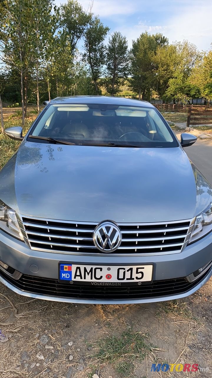 2012' Volkswagen Passat photo #4